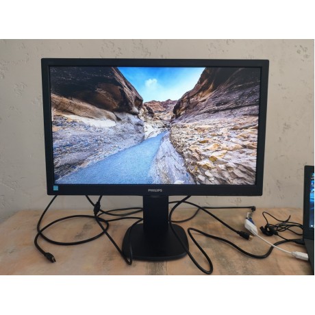 Монитор Philips 243S5L – 24" Full HD монитор с HDMI, DisplayPort и USB Hub | Клас Б