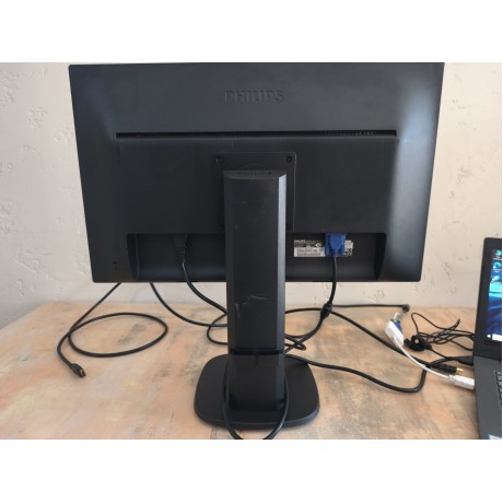 Монитор Philips 243S5L – 24" Full HD монитор с HDMI, DisplayPort и USB Hub | Клас A -