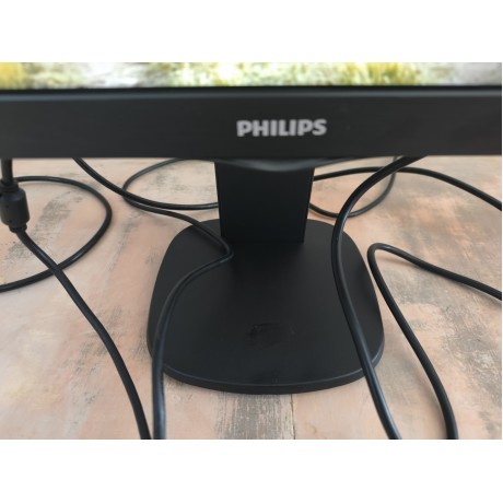 Монитор Philips 243S5L – 24" Full HD монитор с HDMI, DisplayPort и USB Hub | Клас A -