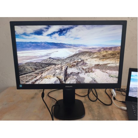 Монитор Philips 243S5L – 24" Full HD монитор с HDMI, DisplayPort и USB Hub | Клас A