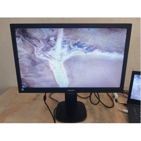 Монитор Philips 243S5L – 24" Full HD монитор с HDMI, DisplayPort и USB Hub | Клас A