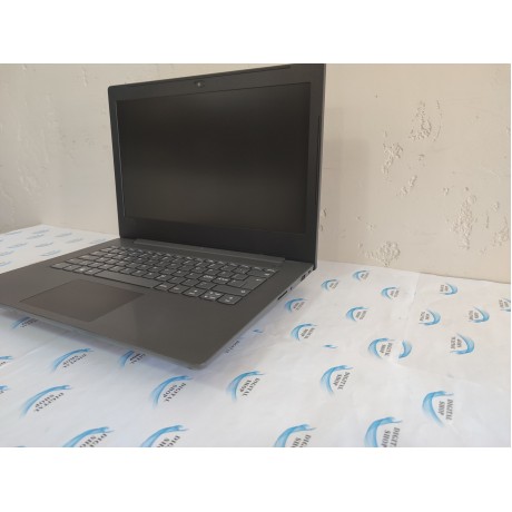 Lenovo V130-14IKB с процесор i5 - 7200U, 8GB DDR4, 256GB SSD, 14'' FHD, клас "А"